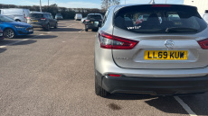 Nissan Qashqai 1.3 DiG-T Acenta Premium 5dr Petrol Hatchback